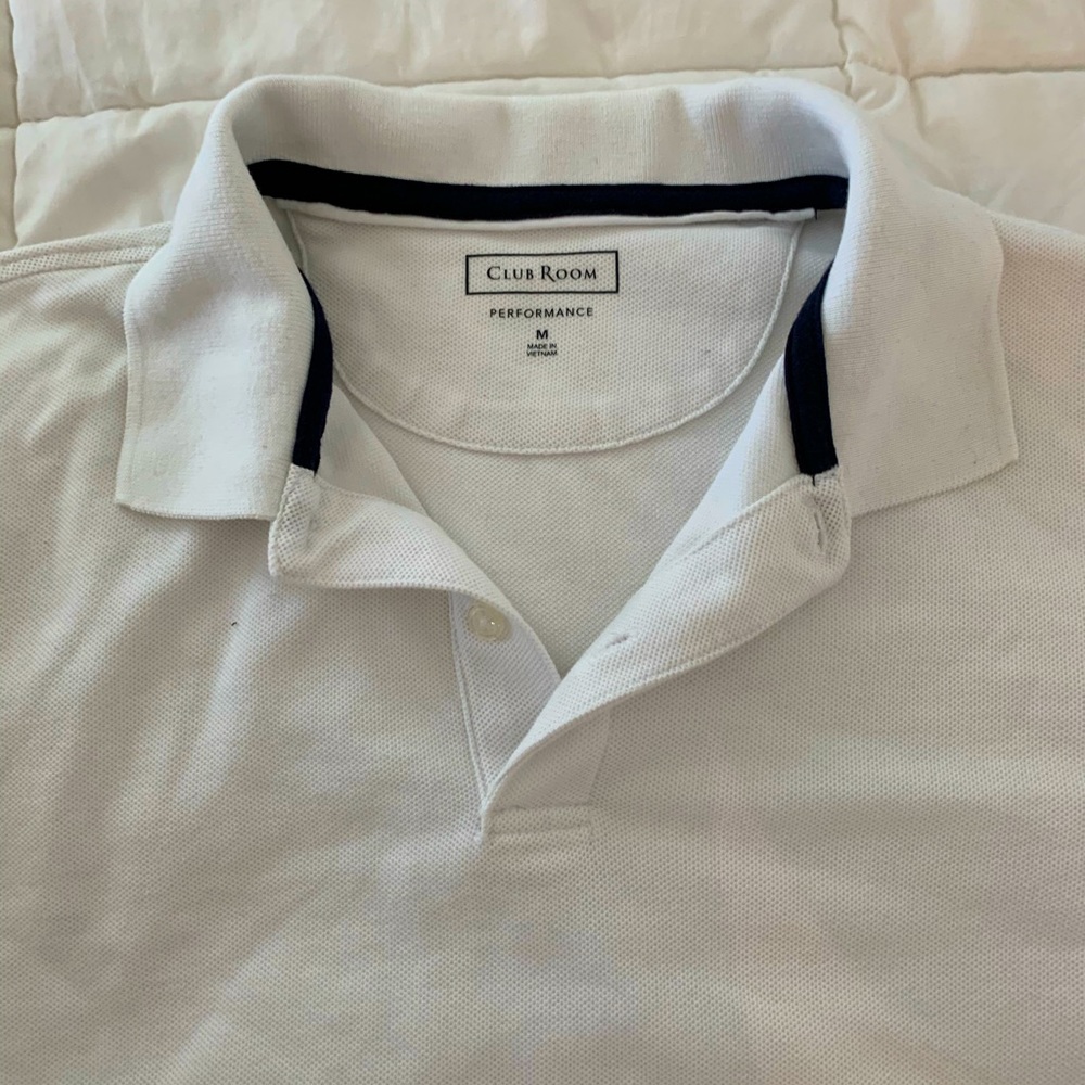 MENS MEDIUM CLUB ROOM WHITE POLO SHORT SLEEVE!